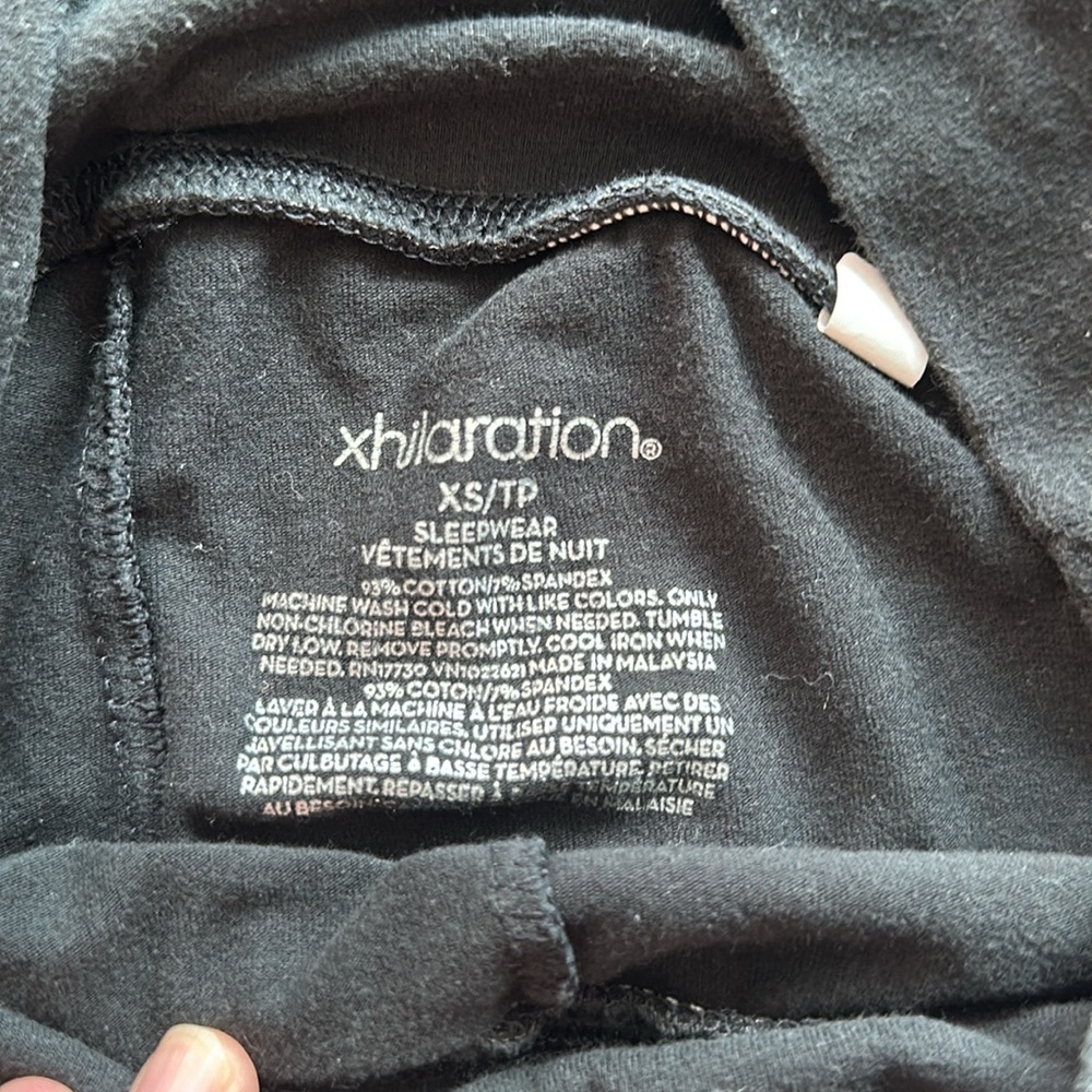 💜5 for $25 Xhilaration black legging capris - Picture 2 of 3